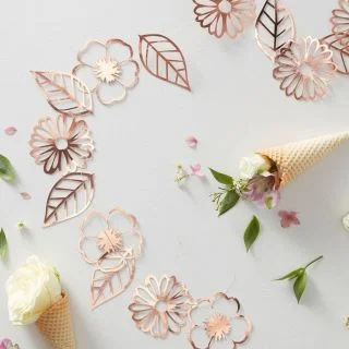 Ginger Ray Ditsy Foil Floral 9.75' Garland